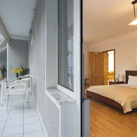 De Paris Hotel 4*