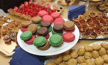 De Paris Hotel 4*