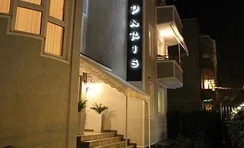 De Paris Tirana