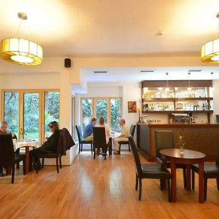 De Paris Hotel