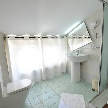 De Paris 4* Tirana